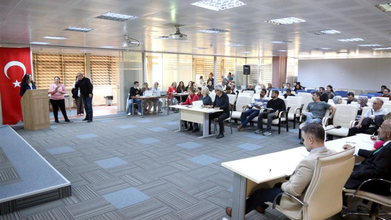 İzmir’de 19 boş aile hekimliği birimi yeni hekimlerle dolduruldu