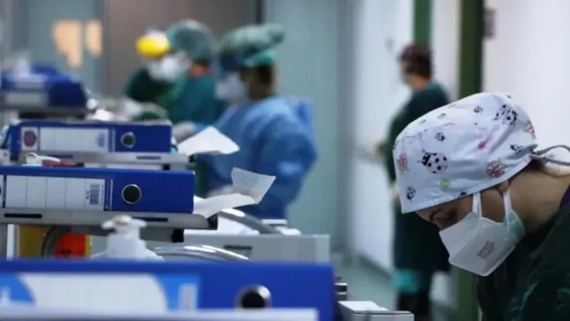 Sağlık Bakanlığı'na 2026'da 26 bin 673 sözleşmeli personel alınacak