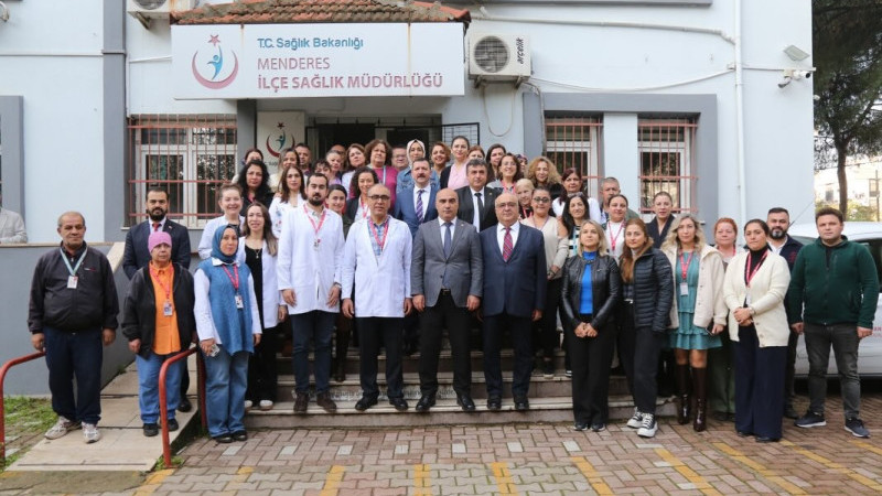 Doç. Dr. Ayhan Kul, Menderes'te Sağlık Tesislerini inceledi