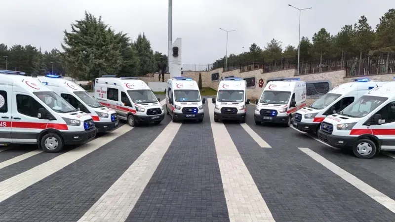 İzmir’e 45 yeni ambulans: Acil sağlık hizmetleri güçleniyor