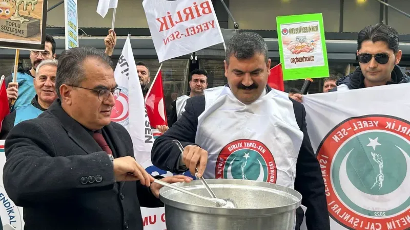 Birlik Sağlık Sendikası, maaş zammını “Sadaka” olarak nitelendirdi, kazanta taş kaynattı!