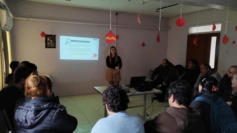 Buca Seyfi Demirsoy EAH'de bağımlılıkla mücadele eğitimi düzenlendi