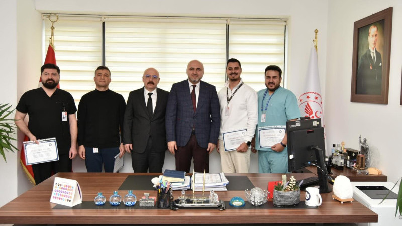 İzmir Buca SDEAH Başhekimi Prof.Dr. M. Yekta Öncel'den biyomedikal ekibe teşekkür