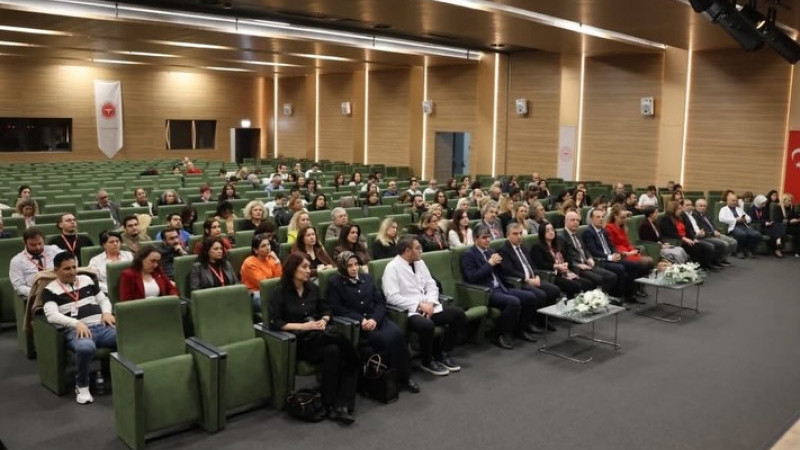 İzmir’de organ bağışı ve nakli il değerlendirme toplantısı düzenlendi
