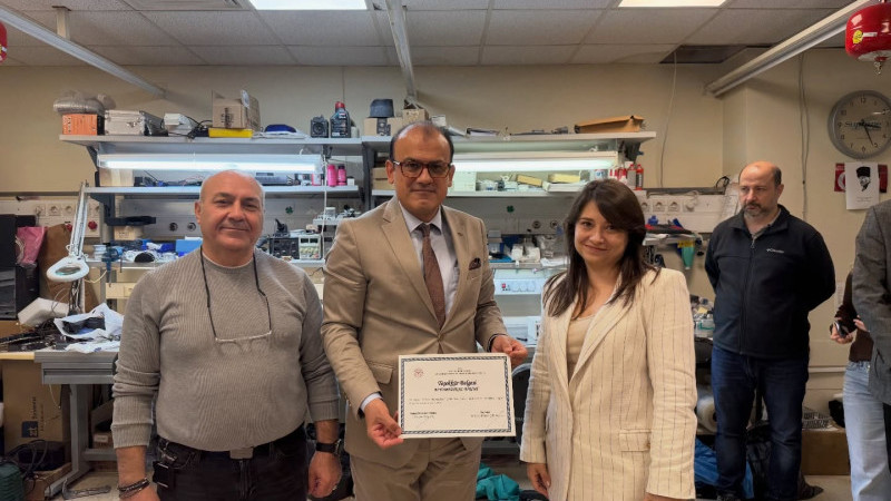 İzmir Atatürk EAH'den biyomedikal personel günü kutlaması