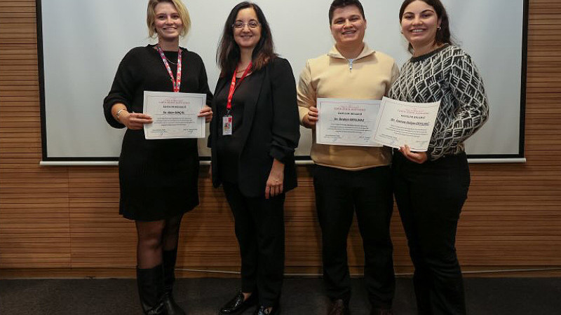 İzmir Şehir Hastanesi'nden Anne Sütü ve Emzirme Konusunda farkındalık yaratan eğitim