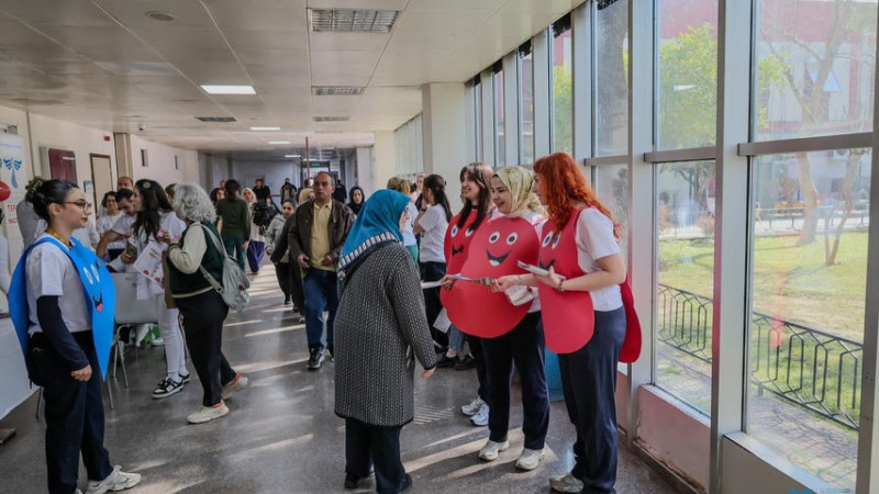 Tepecik Hastanesi’nde böbrek sağlığına dikkat çekildi