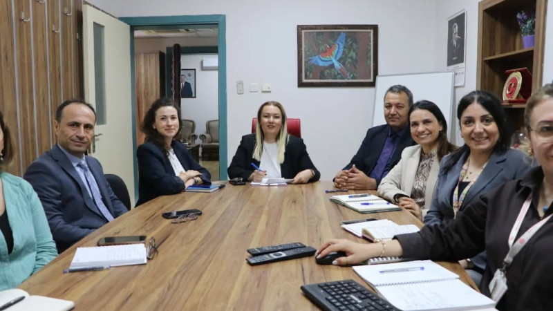 Behçet Uz’da sağlık hizmetlerinde kalite ve verimlilik masaya yatırıldı