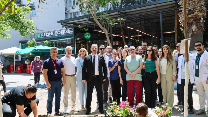 Tepecik Eğitim ve Araştırma Hastanesi’nden anlamlı çiçek festivali