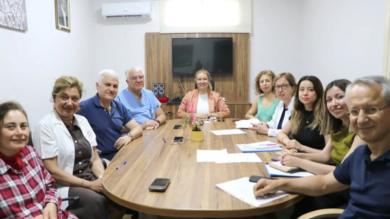 Dr. Behçet Uz Çocuk Hastanesinde akademik gelecek masaya yatırıldı