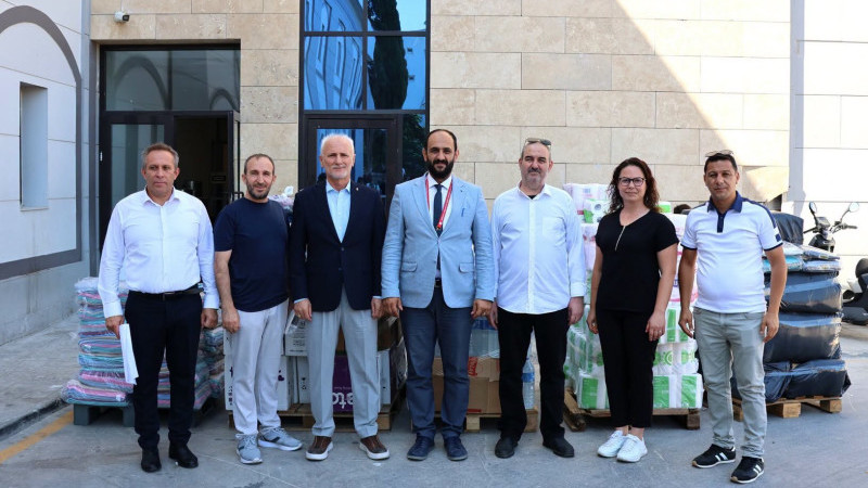 Buca Seyfi Demirsoy Hastanesine İnsani Yardım Derneğinden Anlamlı Bağış