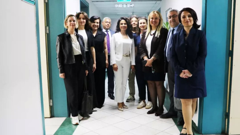 Dr. Behçet Uz Çocuk Cerrahisi Kliniği’ne akreditasyon belgesi