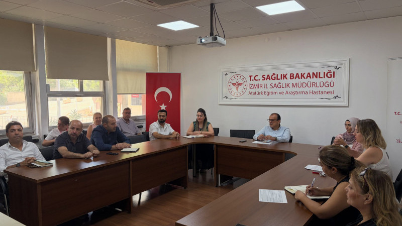 İzmir Atatürk Eğitim ve Araştırma Hastanesinde haftalık yönetim zirvesi