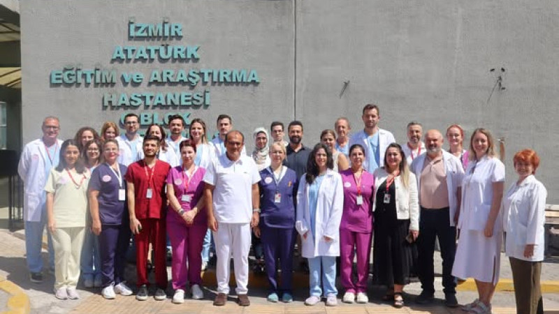 İzmir Atatürk Eğitim ve Araştırma Hastanesi’nde yeni forma dönemi başladı